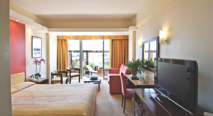 اتاق هتل لوردوس بیچ لارناکا