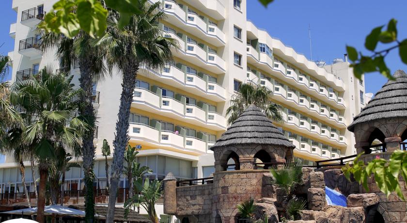 هتل لوردوس بیچ لارناکا