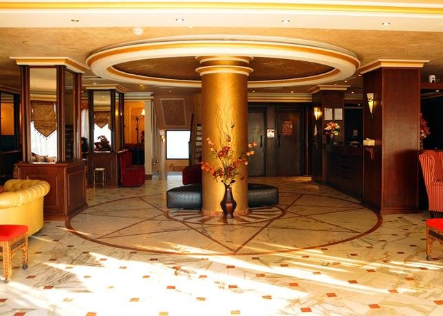 لابی هتل لجند بیروت