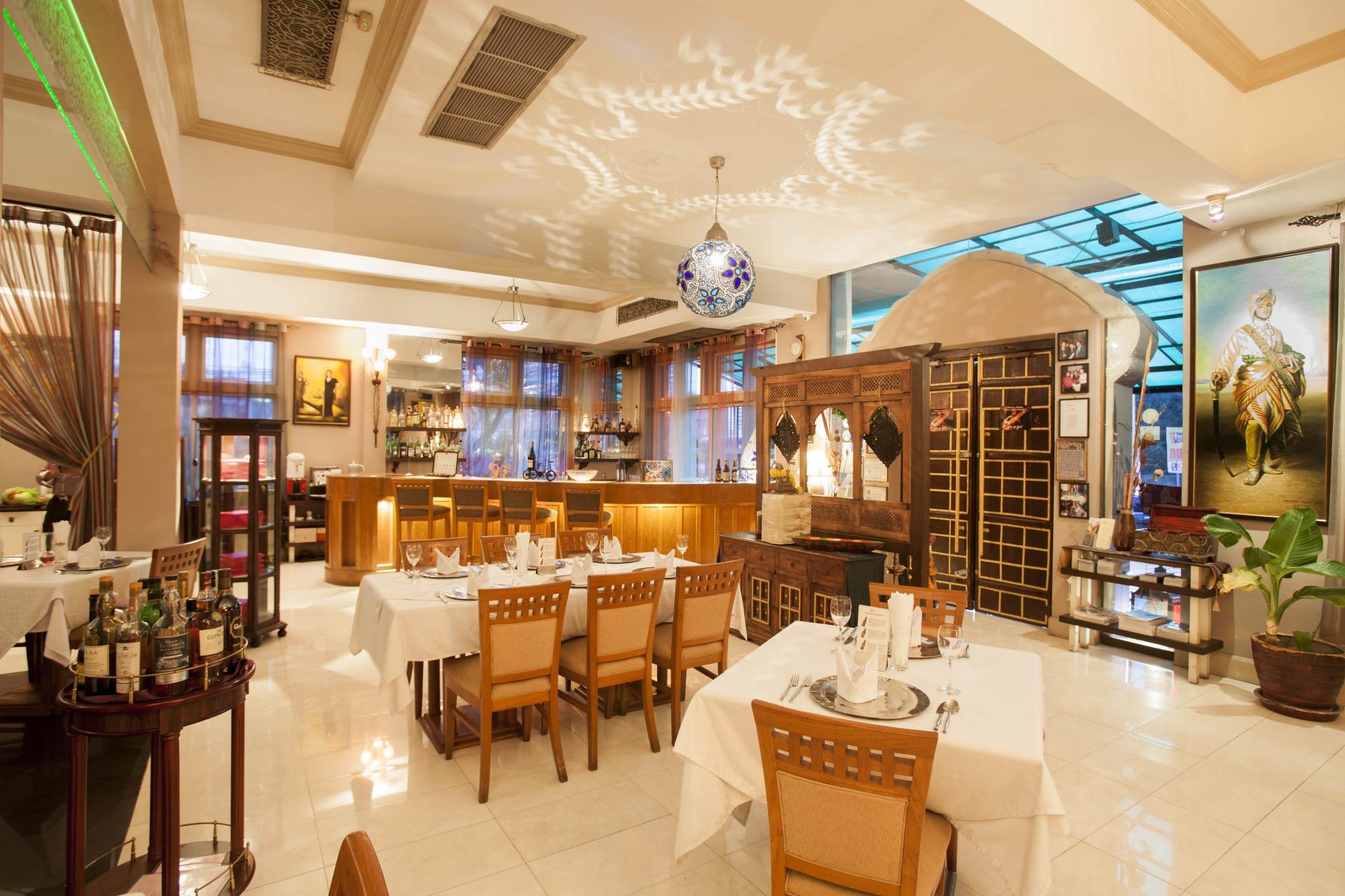 ایندین بای نیچر