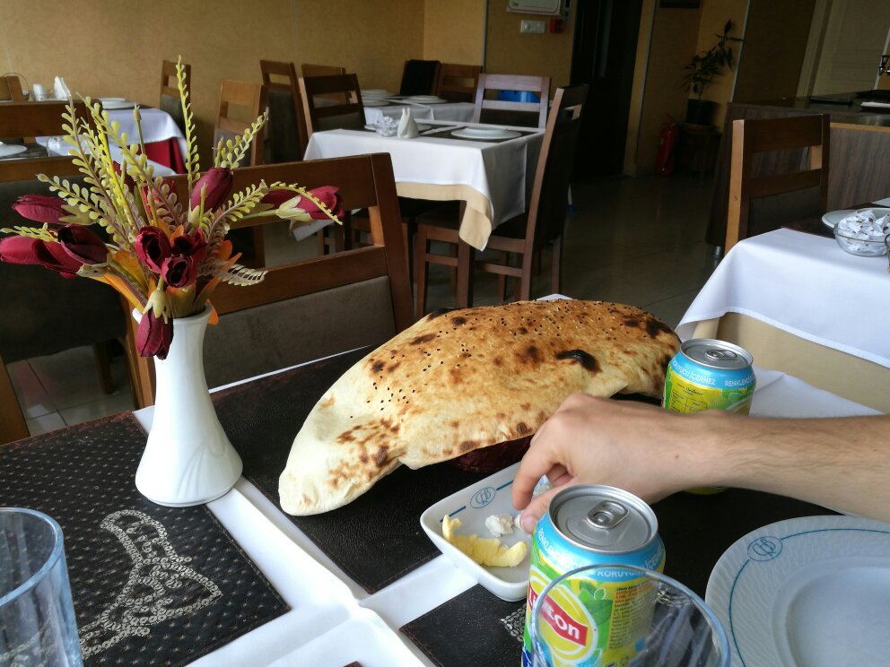ال آمد تراس استانبول