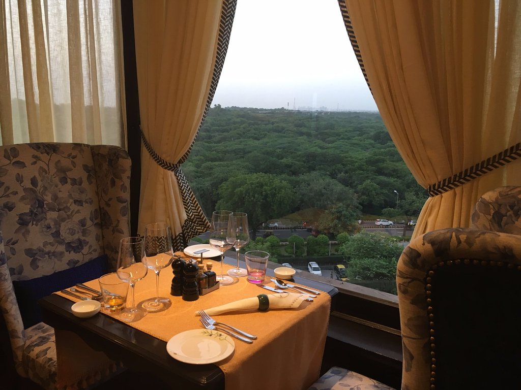 اوتیمو ات وست ویو