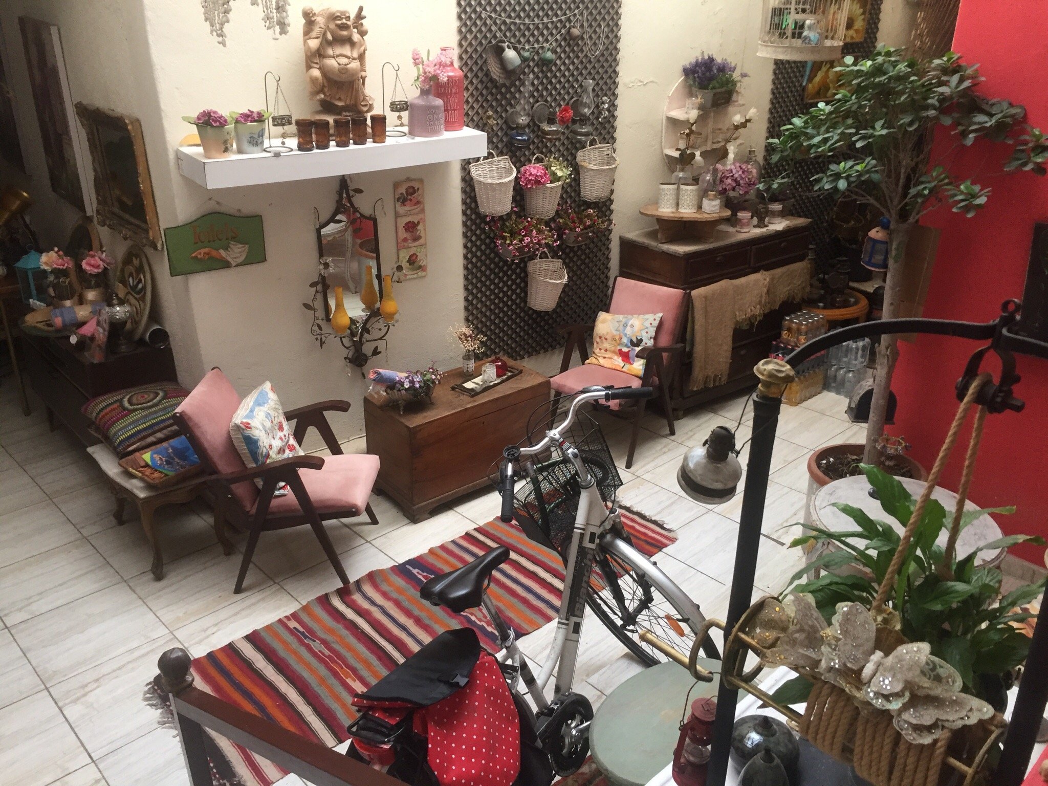 کی تیس لانچ روم
